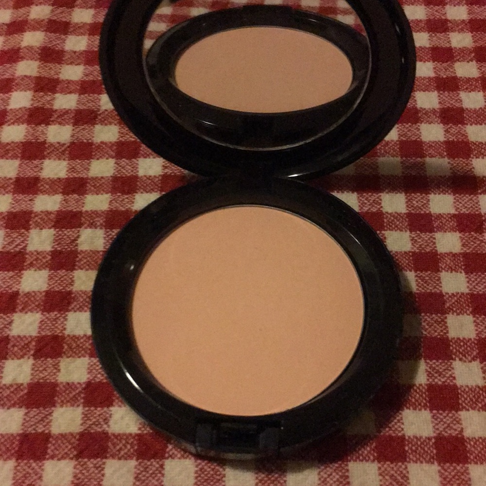 Mac limited edition Marilyn Monroe beauty powder